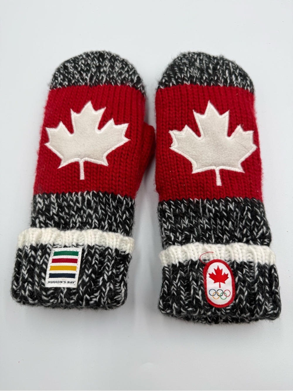 Hudson Bay Canada Maple Leaf Red Olympic Adult Mittens Size xs